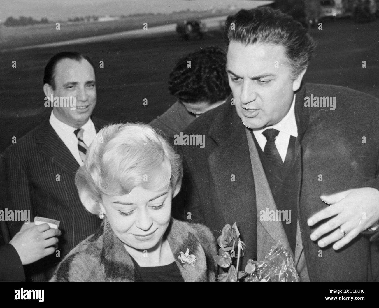 Le réalisateur italien Federico Fellini et son épouse, l'actrice Giulietta Masina, 1950 ans Banque D'Images