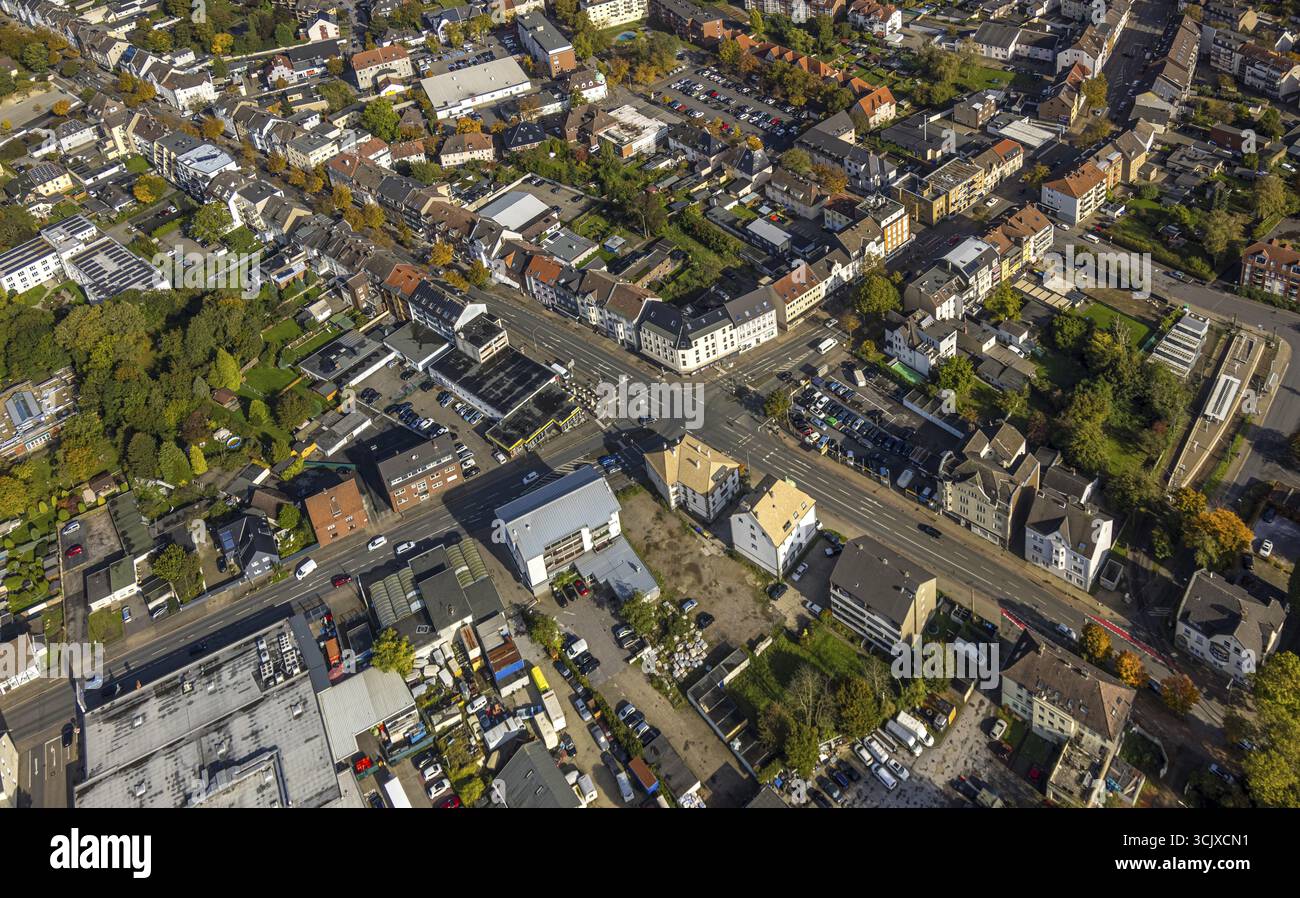 Vue aérienne, trafic routier avec intersection Mengeder Strasse Koenigsheide et Waltroper Strasse, Brambauer, Luenen, région de la Ruhr, Rhénanie du Nord-Westphalie Banque D'Images