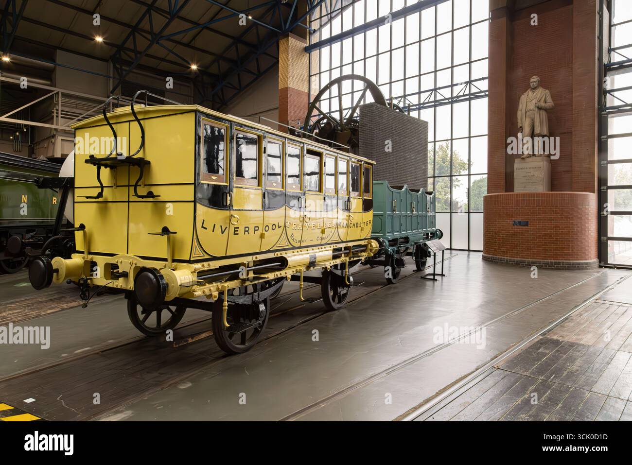 Réplique du voyageur en voiture de première classe de 1834, utilisée sur le Liverpool and Manchester Railway, exposée au National Railway Museum, York. Banque D'Images