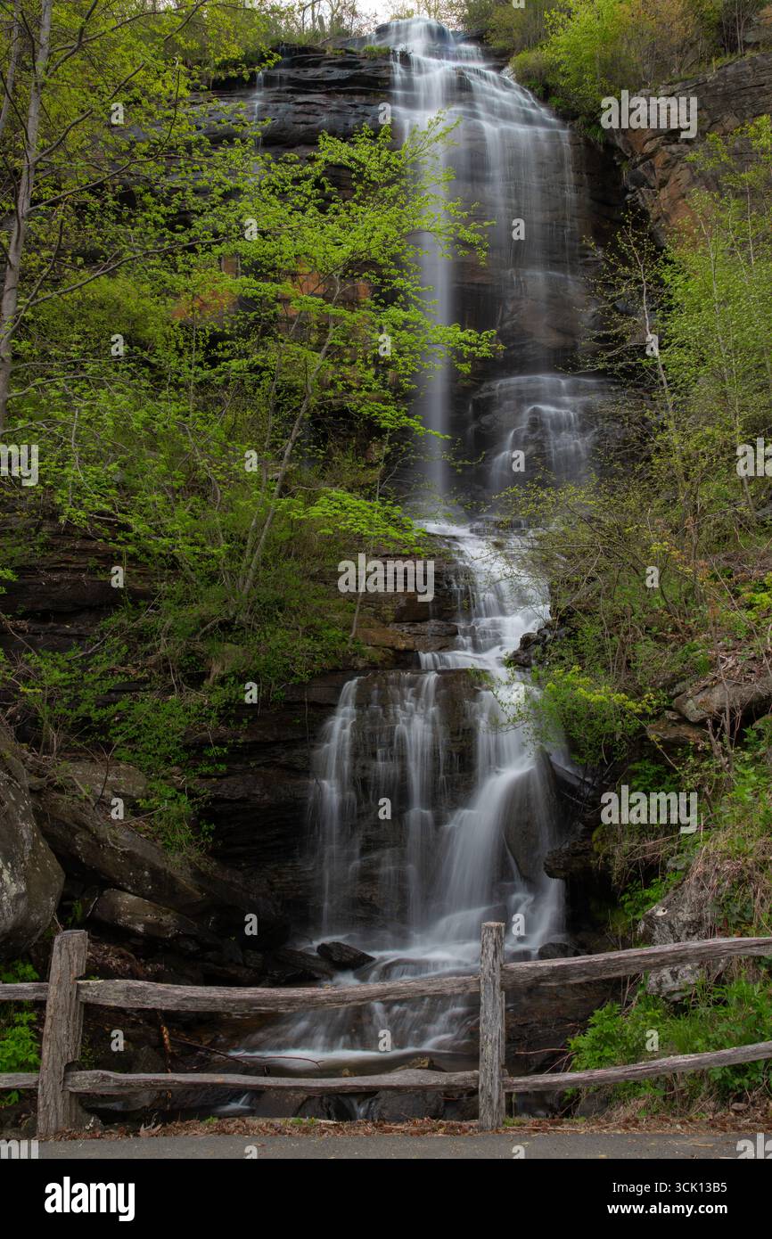 Skunkawauken Falls dans le comté de Polk, Caroline du Nord Banque D'Images