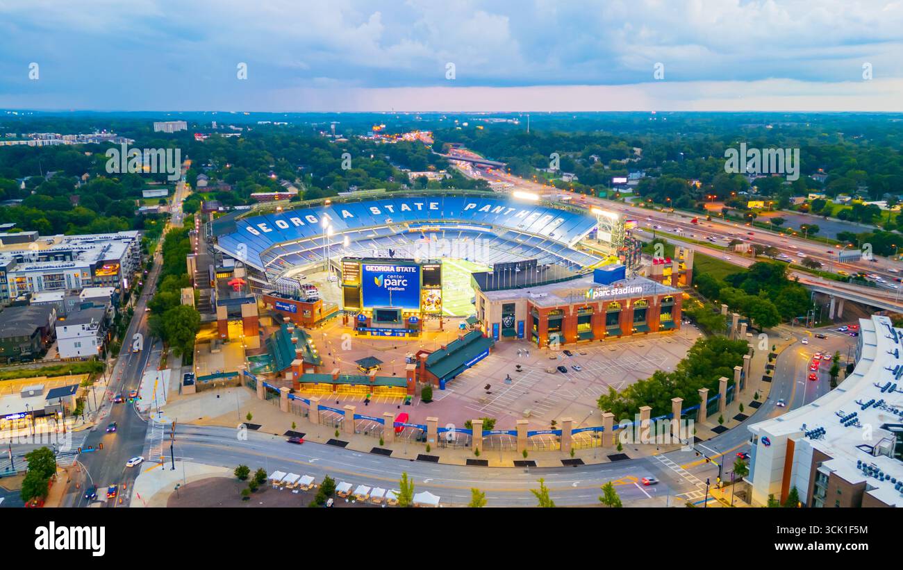Atlanta, Géorgie - 22 août 2025 : le Center Parc Stadium, anciennement Turner Field, est le stade de football de l'Université d'État de Géorgie Banque D'Images