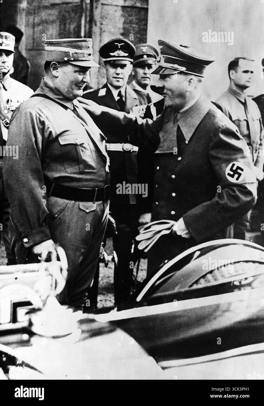 Partenaires criminels – Adolf Hitler et Hermann Goring en 1938 Banque D'Images