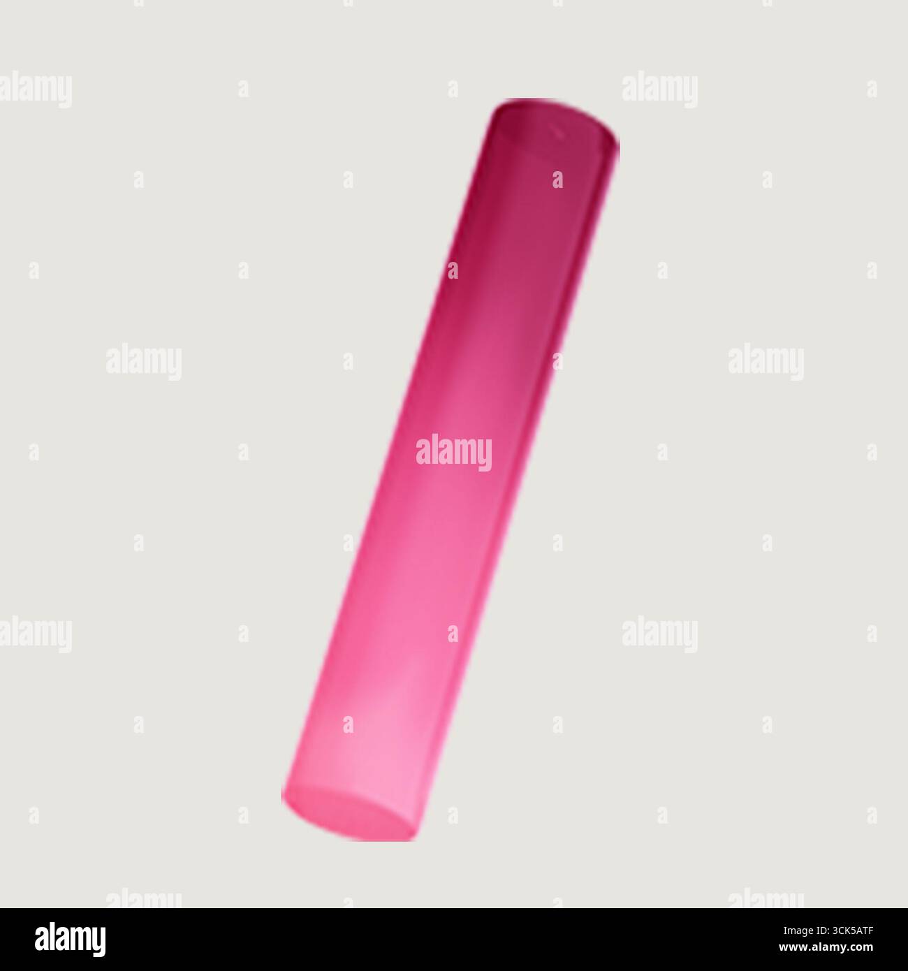 Objet cylindrique rose, éventuellement tube ou récipient, conçu pour diverses utilisations. Banque D'Images