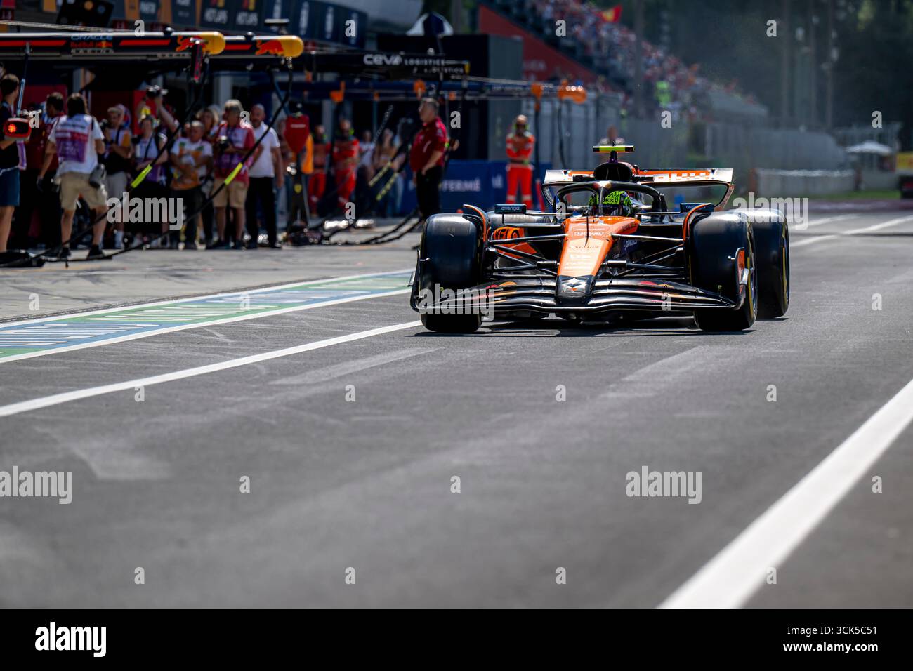 Monza, Italie, 05 septembre 2025, Lando Norris, du Royaume-Uni, concourt pour McLaren F1. Les essais du Grand Prix d'Italie 2025, qui se déroulent à Monza, en Italie. Crédit : Michael Potts/Alamy Live News Banque D'Images