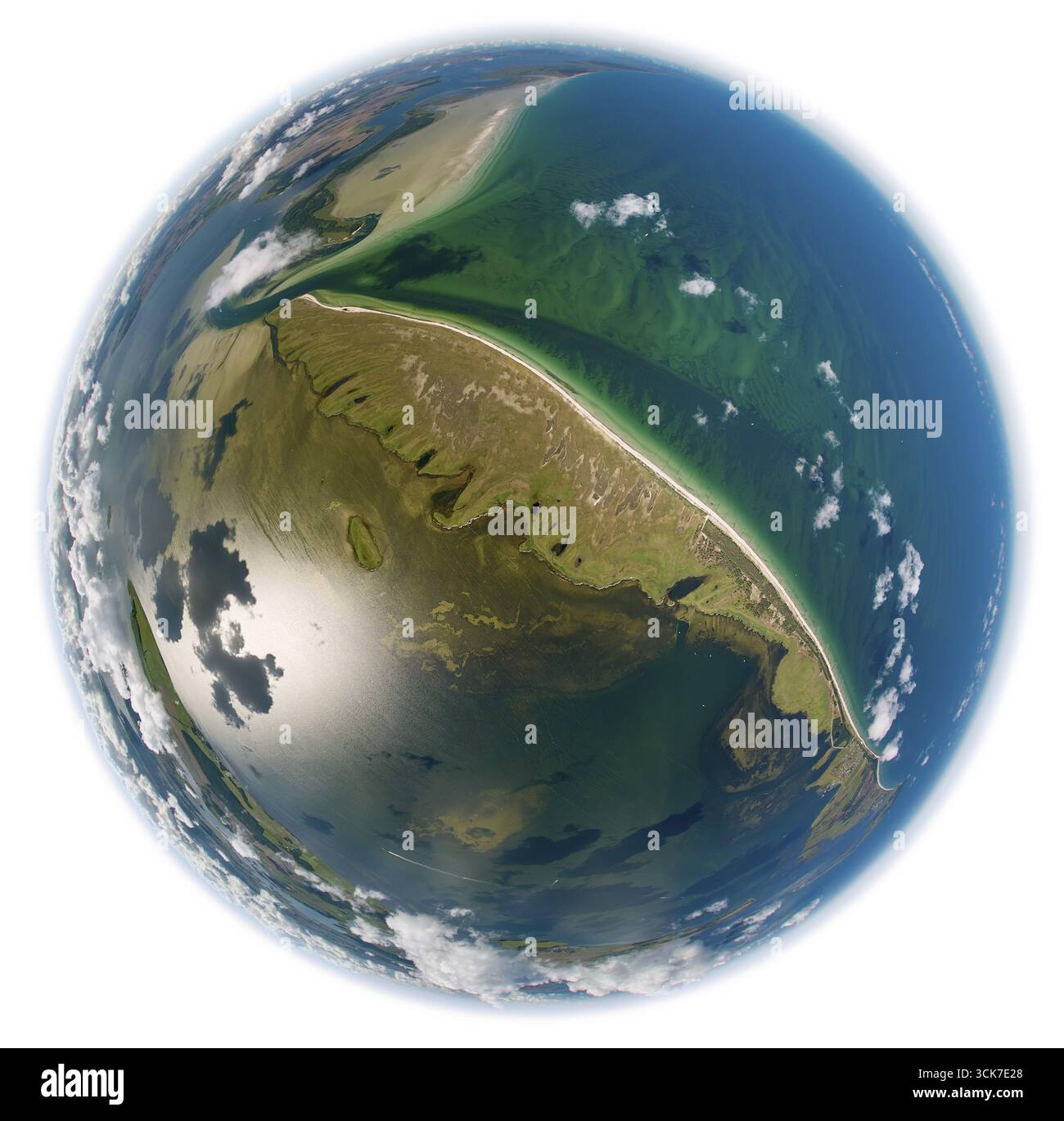 Réserve naturelle Duenenheide, paysage de landes, île Hiddensee, île de la mer Baltique, Mecklembourg-Poméranie occidentale, Allemagne, Europe, vue aérienne, Birds-e. Banque D'Images