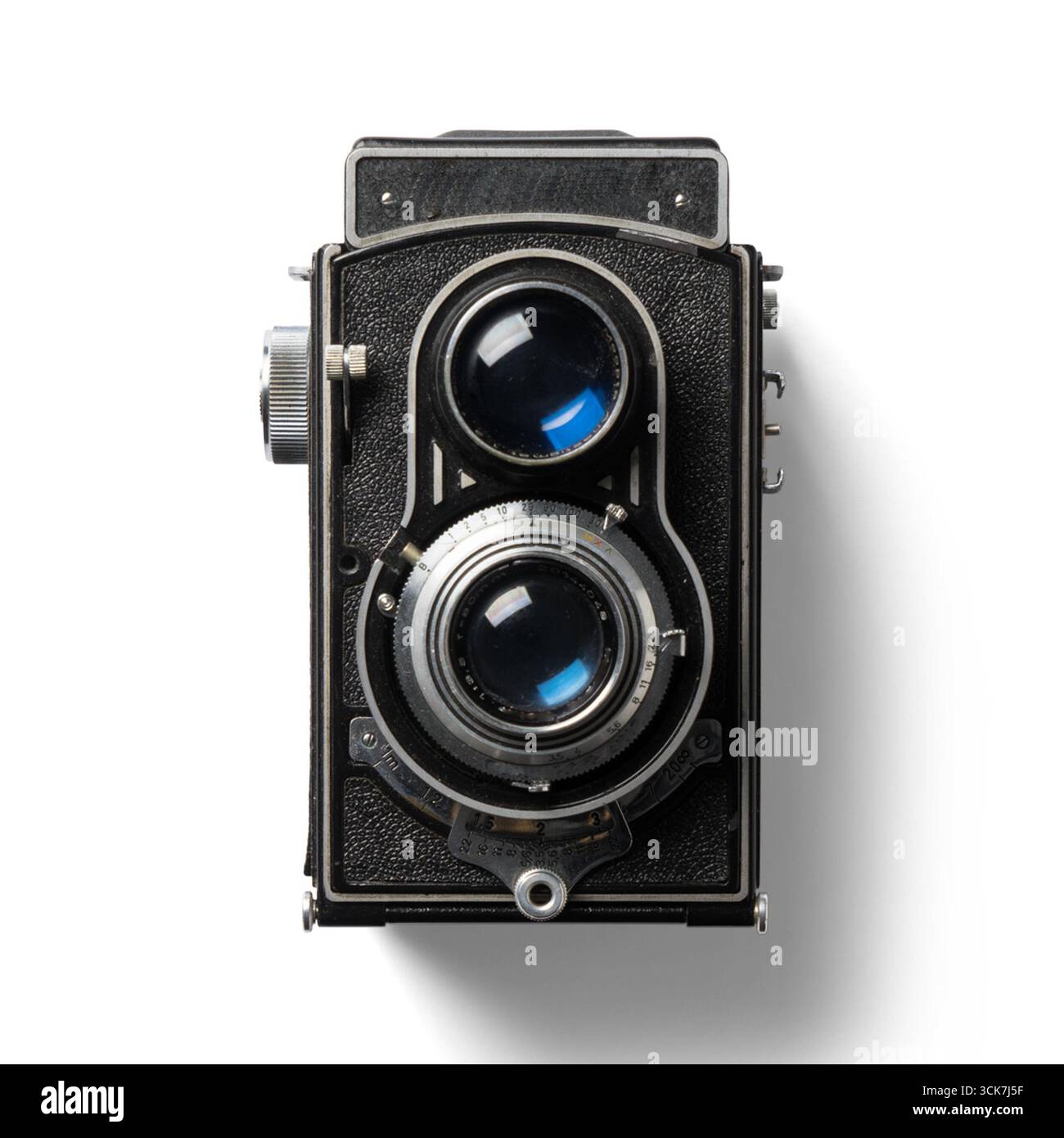 Un appareil photo reflex vintage à double objectif, mettant en valeur un design classique et des fonctionnalités de photographie. Banque D'Images