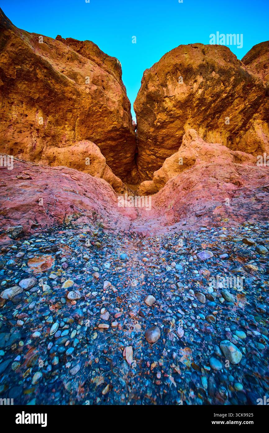 Formations rocheuses de Red Canyon et Stony Trail contre Blue Sky Utah Banque D'Images