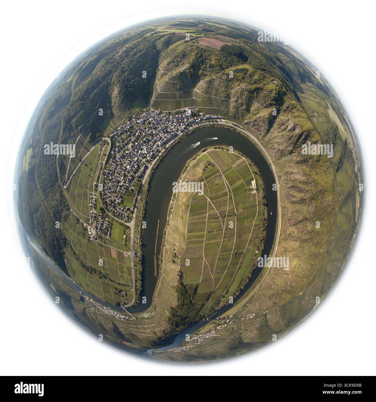 Photo aérienne, Moselle, boucle de Moselle près de Bremm, parapente, Bremm, Eifel, Rhénanie-Palatinat, Allemagne, Europe, vue des yeux d'oiseau, photographie aérienne, Banque D'Images