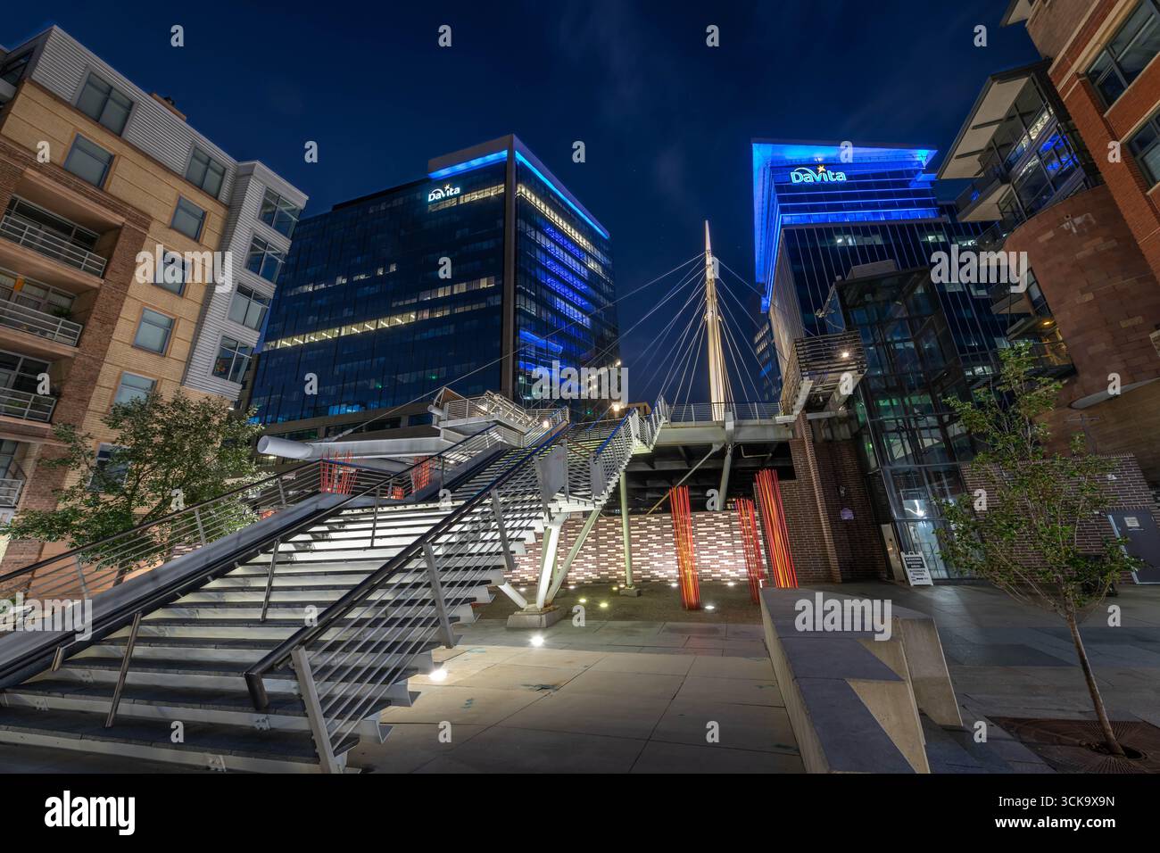 Pont Millennium de Denver la nuit Banque D'Images
