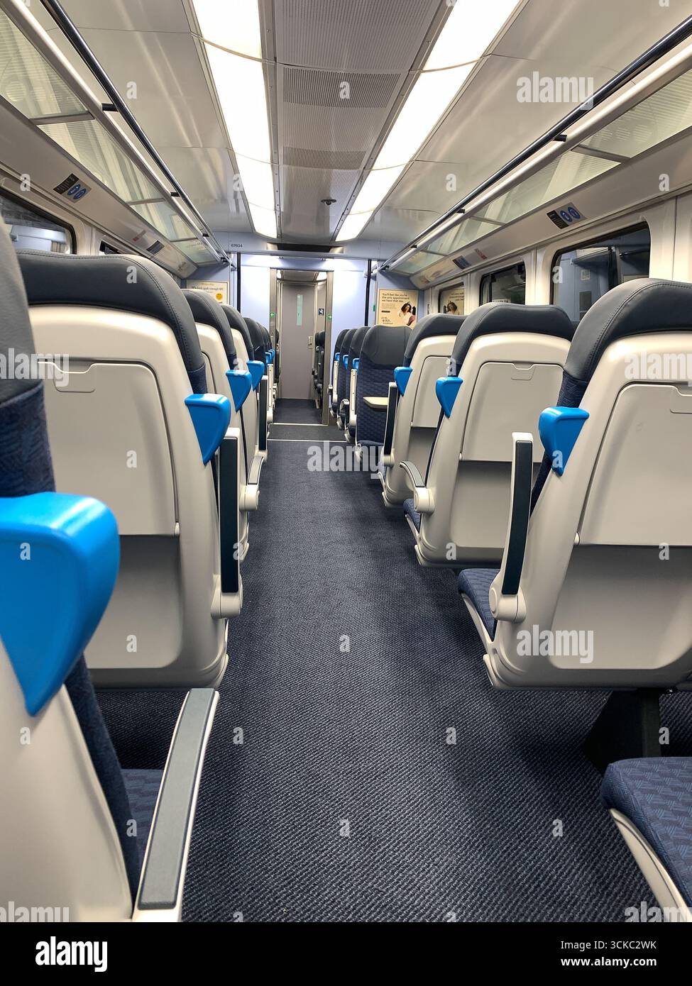 Londres, Royaume-Uni. 10 juin 2025. Wagons vides sur un train du Sud-Ouest à Londres. Crédit : Maureen McLean/Alamy Banque D'Images