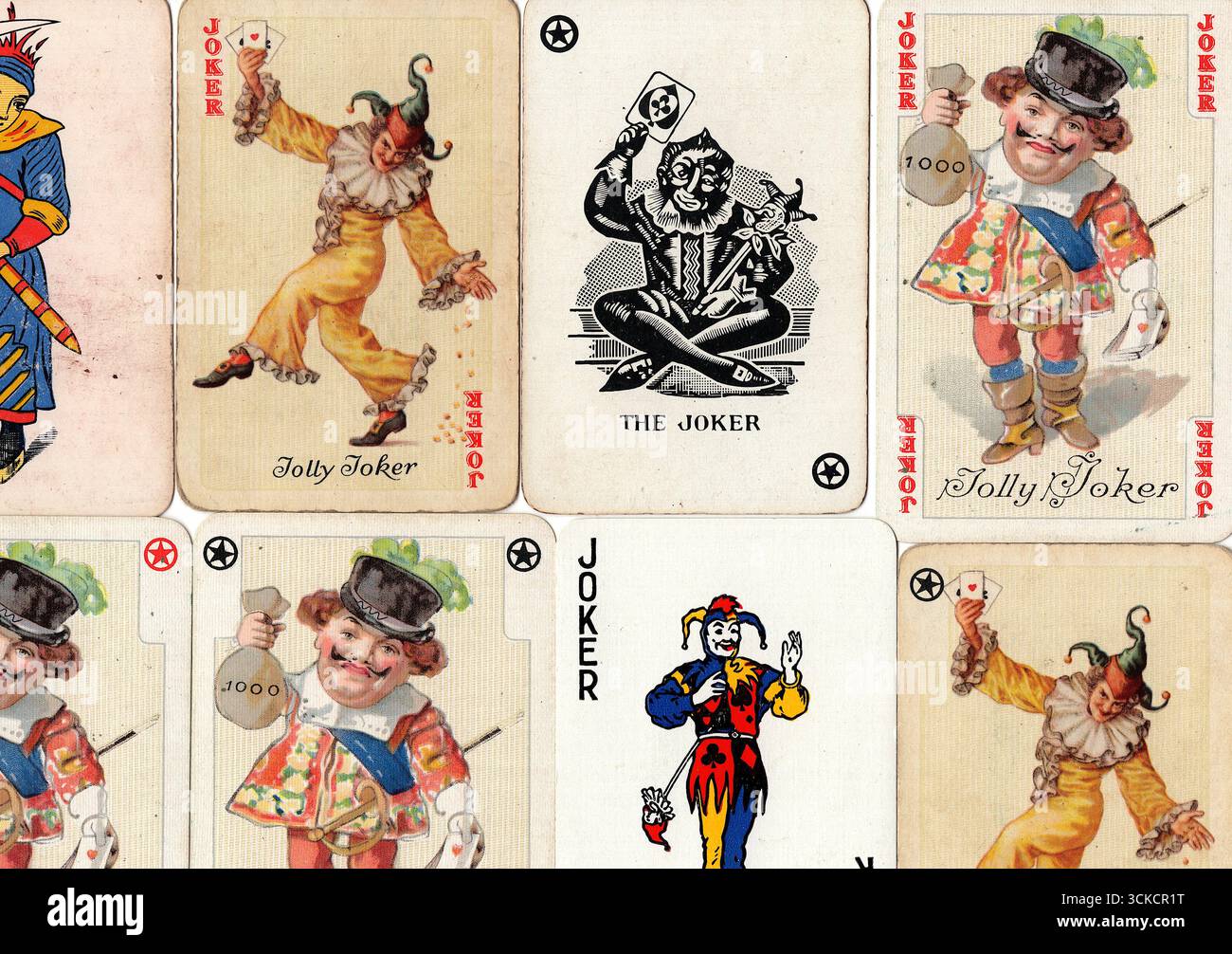 Une sélection de cartes à jouer joker vintage isolées sur un fond blanc. Banque D'Images