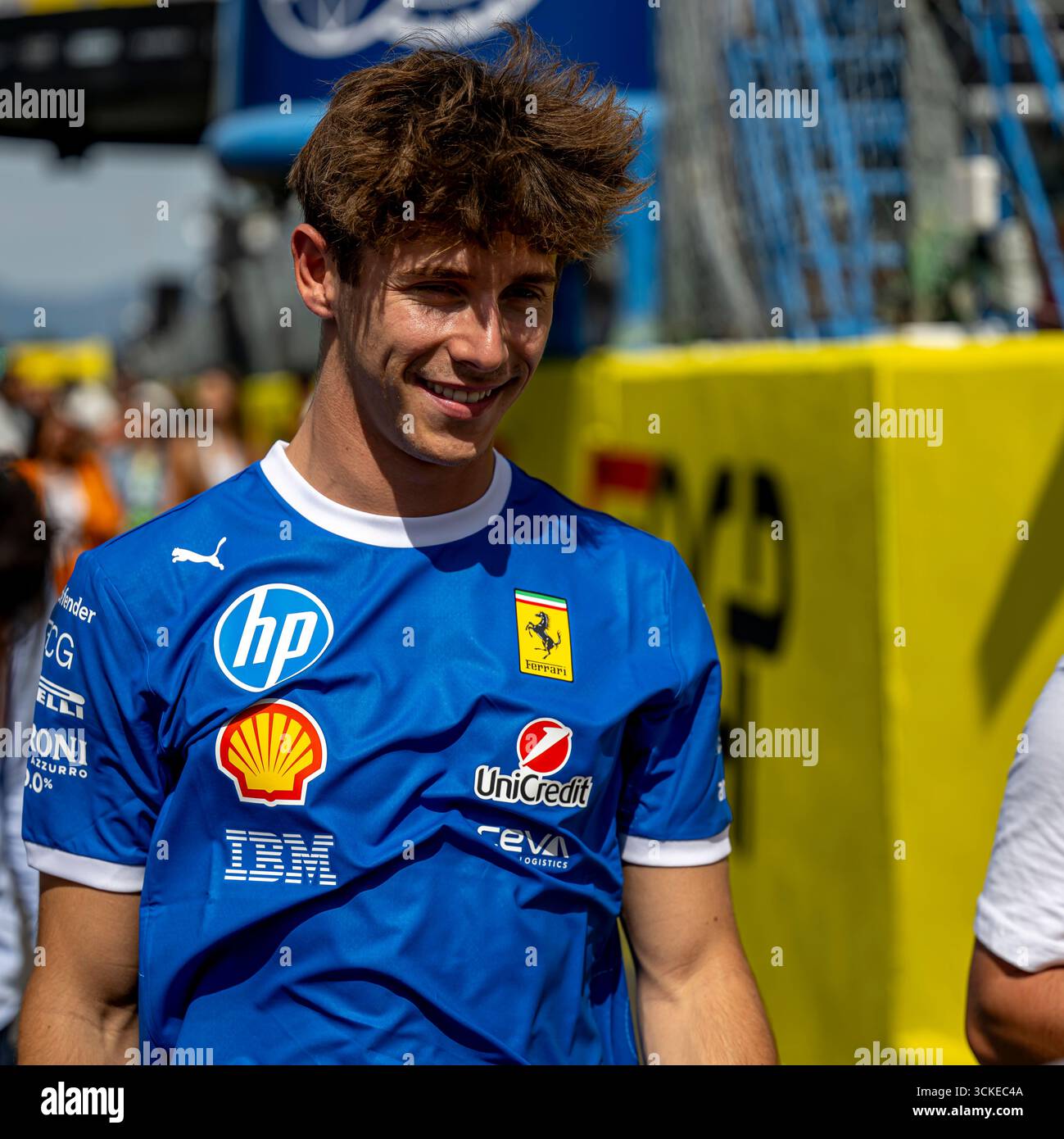 Monza, Italie, 07 septembre 2025, Arthur Leclerc, pilote de développement de l'équipe Ferrari, participe à la journée du Grand Prix d'Italie 2025, qui se déroule à Monza, en Italie. Crédit : Michael Potts/Alamy Live News Banque D'Images