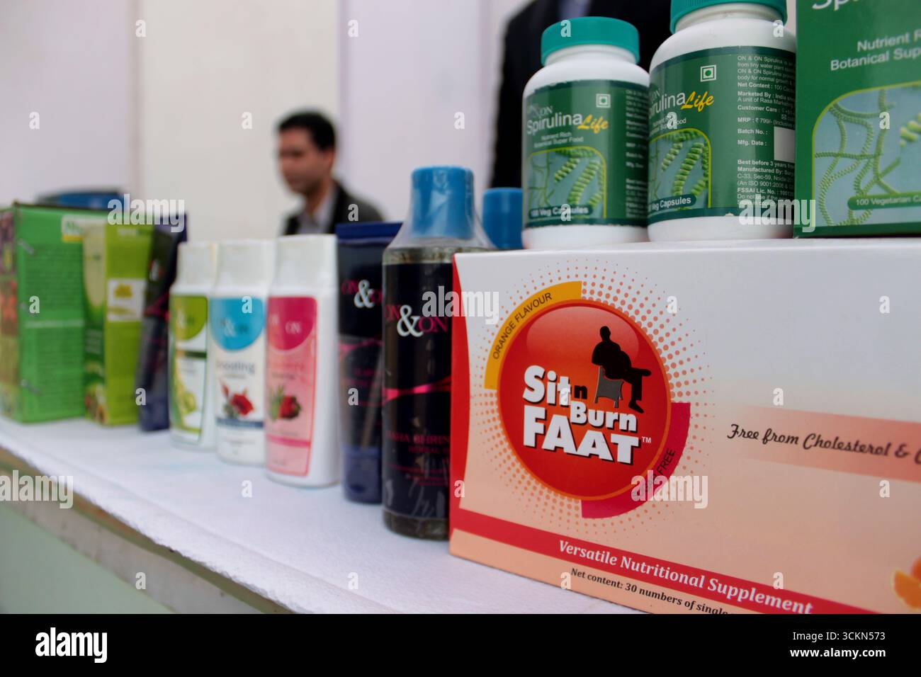 Produits agricoles et bio-engrais exposés à une exposition des agriculteurs à Delhi, en Inde. Banque D'Images