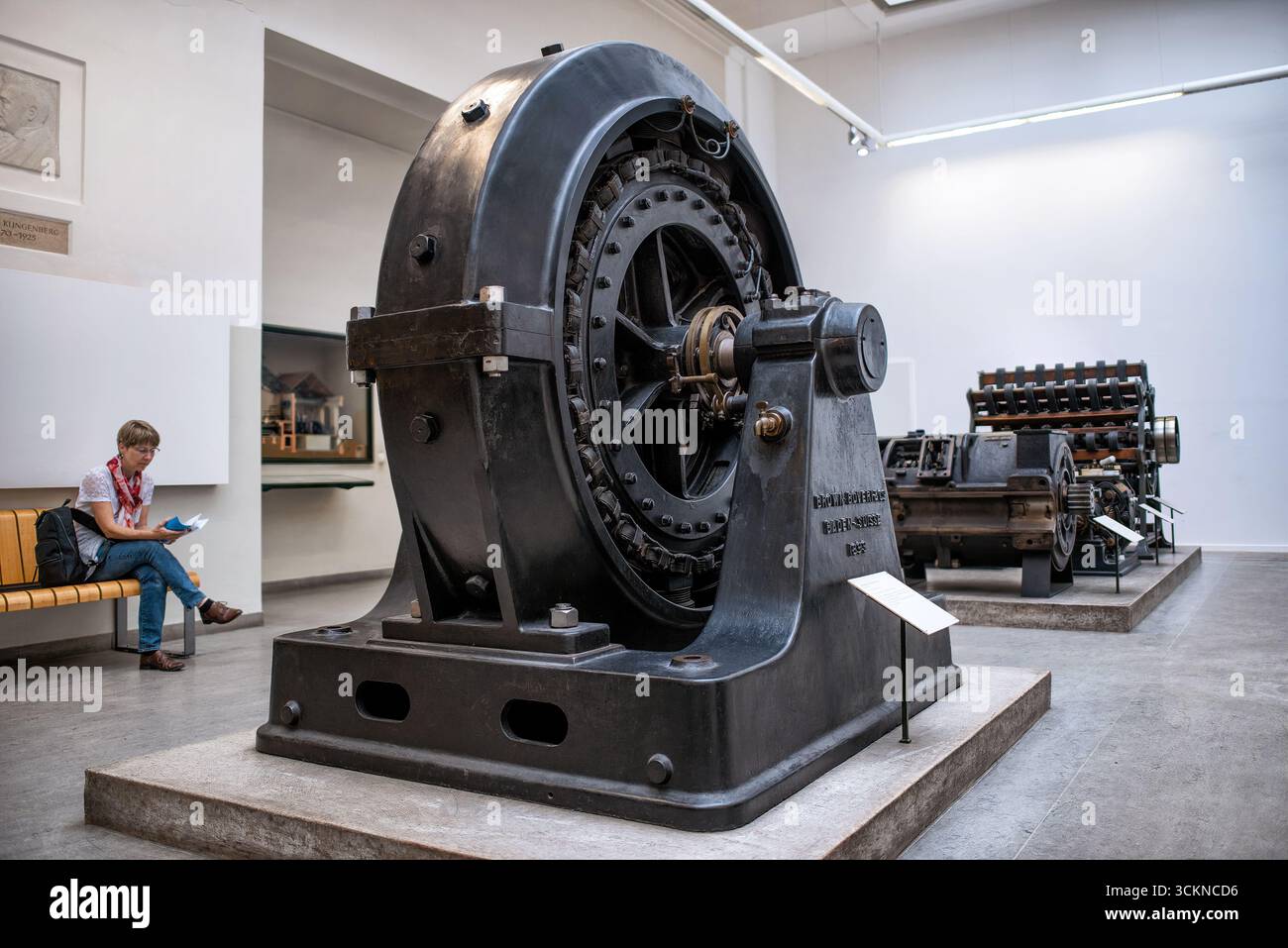 Munich, Allemagne - 14 septembre 2018 : un moteur synchrone biphasé au Musée allemand. Banque D'Images