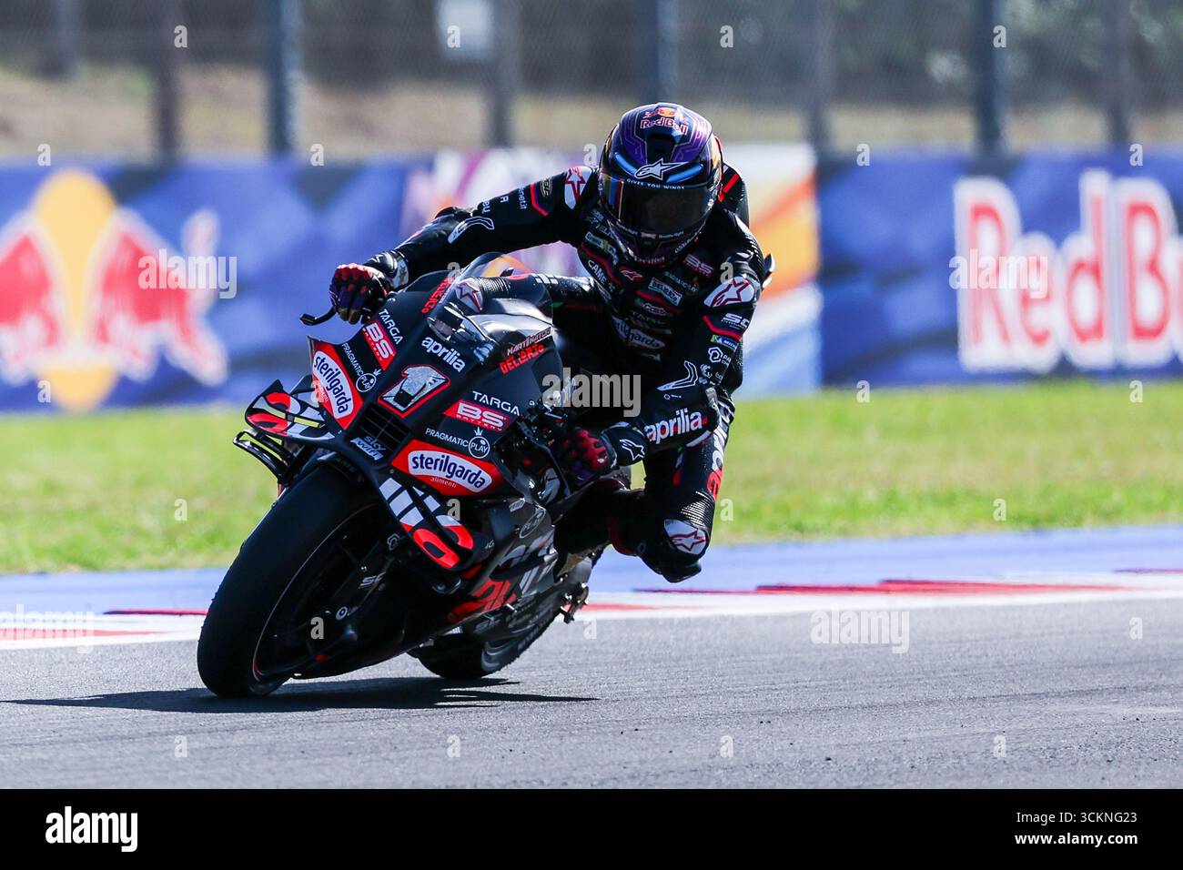 Misano Adriatico, Italie. 12 septembre 2025. Jorge Martin d'Espagne et Aprilia Racing vus lors du MotoGP GP16 Red Bull Grand Prix de Saint-Marin et de la Riviera de Rimini - essais libres sur le Misano World circuit Marco Simoncelli. (Photo de Fabrizio Carabelli/SOPA images/Sipa USA) crédit : Sipa USA/Alamy Live News Banque D'Images