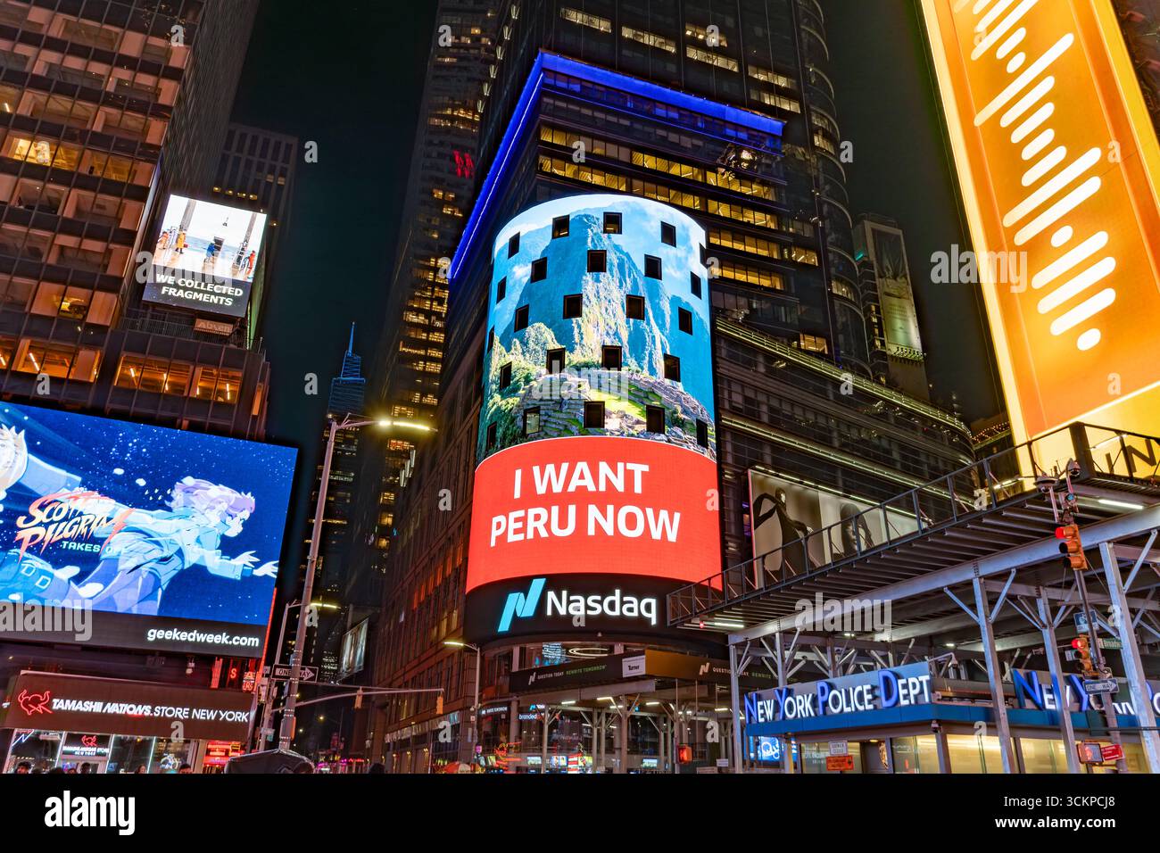 New York, NY, États-Unis - 4 novembre 2023 : publicités Times Square Banque D'Images New York, NY, États-Unis - 4 novembre 2023 : publicités Times Square Banque D'Images