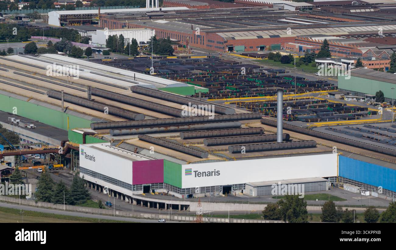 Dalmine, Province de Bergame, Italie, 7 septembre, 2025 : usine de Tenaris à Dalmine le premier fabricant de tuyaux. Moulage, tubes. Banque D'Images