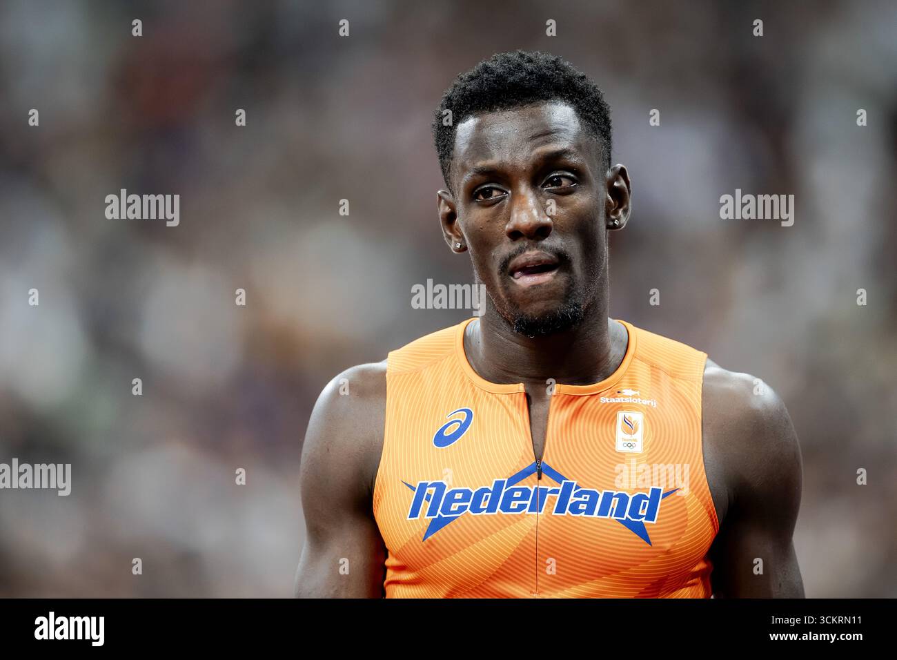 TOKYO - Taymir Burnet dans le 100 mètres lors des Championnats du monde d'athlétisme au stade national du Japon. ANP ROBIN VAN LONKHUIJSEN Banque D'Images