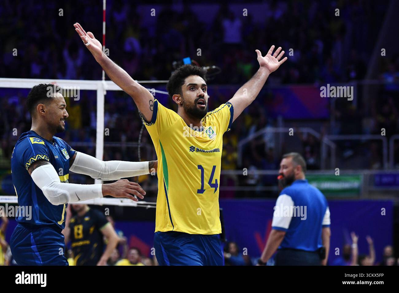 Rio de Janeiro, Brésil, 14 juin 2025 match entre l'Ukraine et le Brésil, pour la Ligue des Nations de volleyball masculin au stade Maracanazinho. Banque D'Images