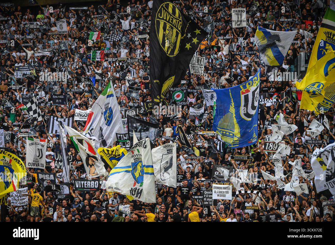 Les fans de la Juventus lors du match de Serie A entre la Juventus FC et le FC Internazionale au stade Allianz le 13 septembre 2025 à Turin, en Italie. (Photo de Chris Ricco) Banque D'Images