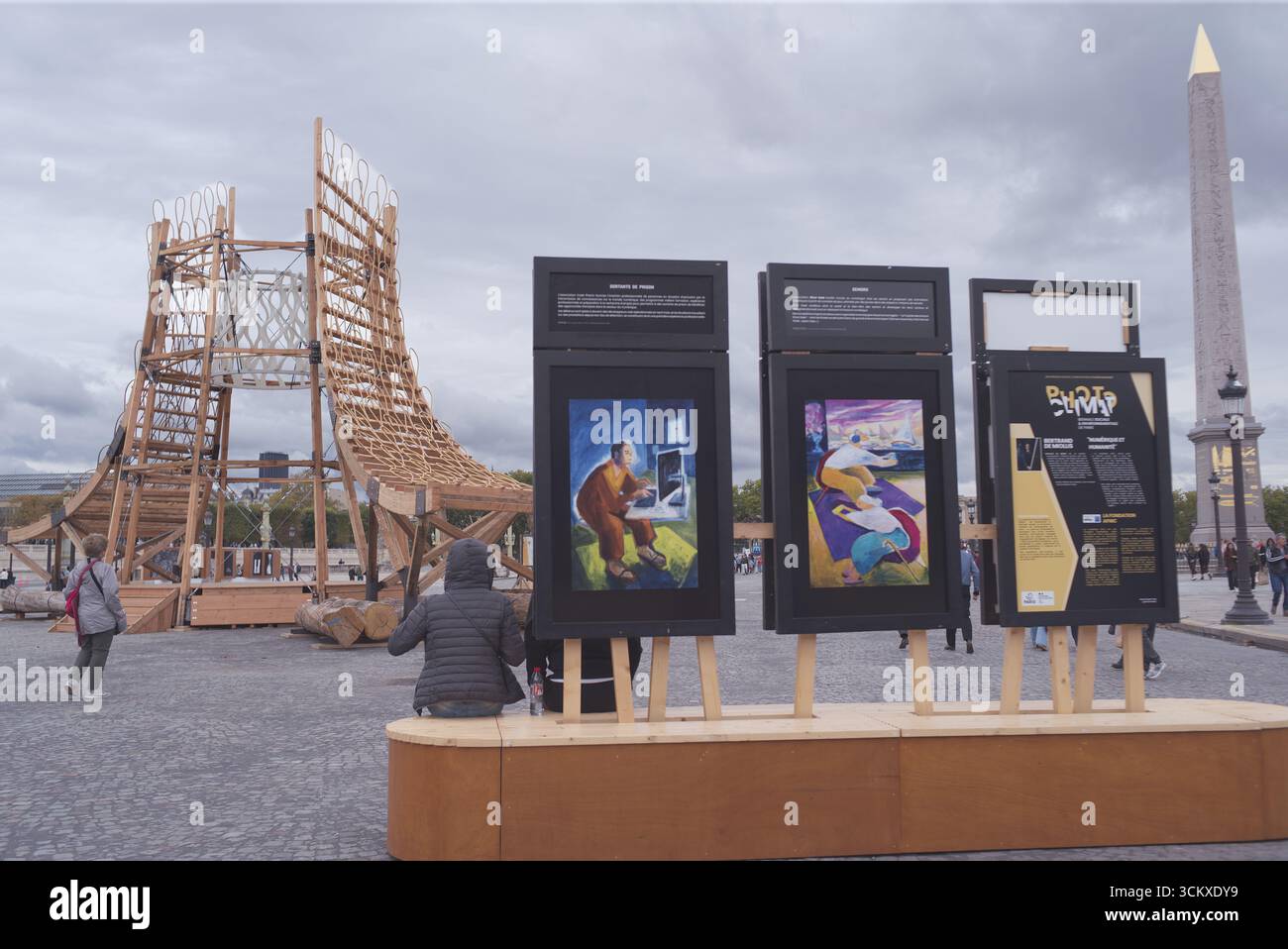Exposition : PHOTOCLIMAT - Biennale sociale et environnementale de Paris place de la Concorde, Paris France. Banque D'Images