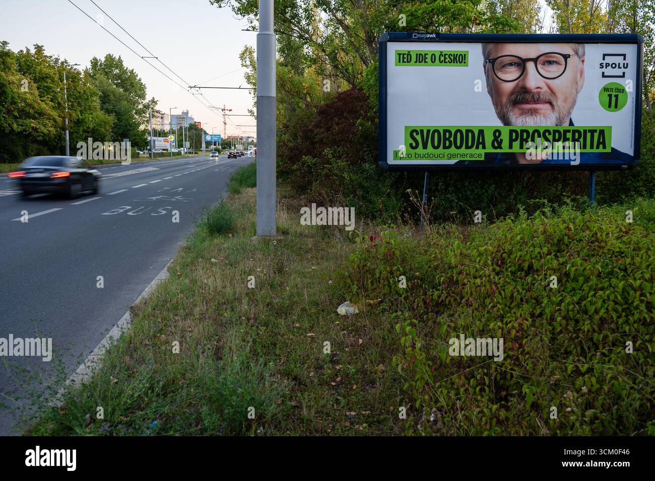 Prague, République tchèque. 31 août 2025. Un panneau d'affichage électoral pour le premier ministre tchèque Petr Fiala de Coalition SPOLU Seen. Les élections législatives auront lieu les 3 et 4 octobre 2025. (Photo de Tomas Tkacik/SOPA images/SIPA USA) crédit : SIPA USA/Alamy Live News Banque D'Images