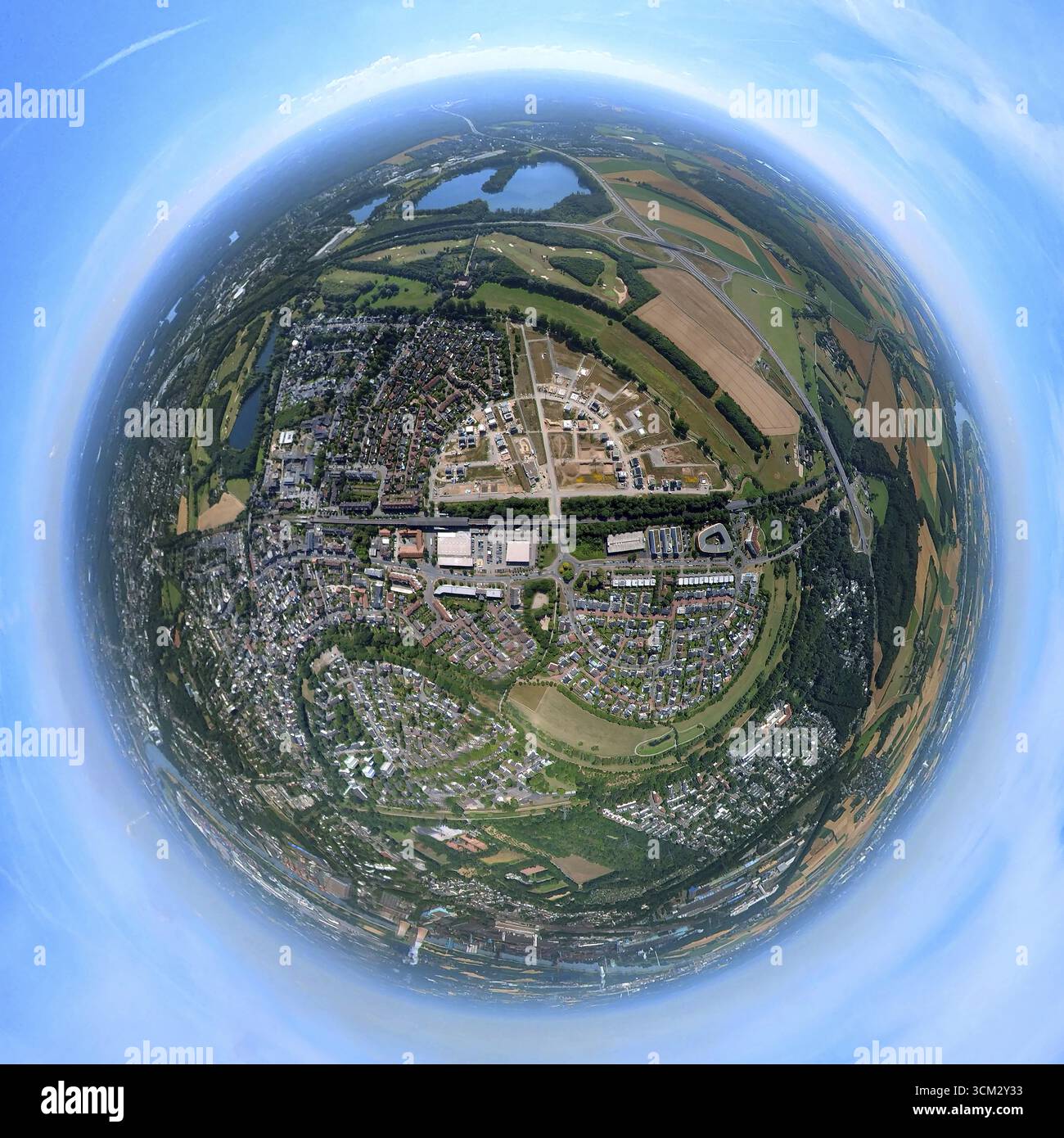 Vue aérienne, Angerbogen, zone résidentielle Alter Angerbach, zone de construction, Huckingen, Duisburg, Ruhr, Rhénanie du Nord-Westphalie, Allemagne Banque D'Images