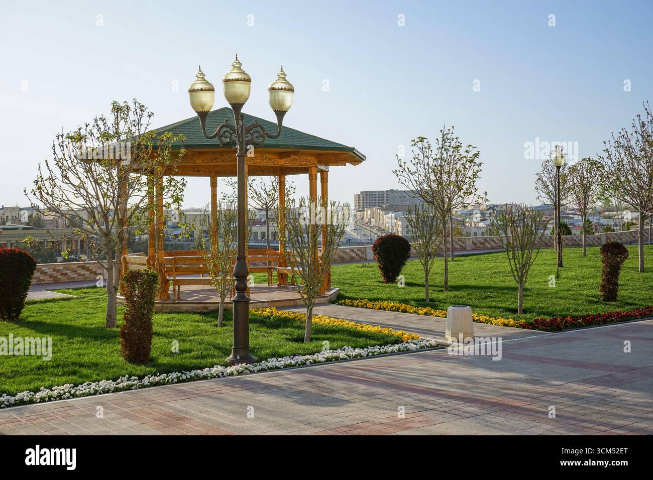 Gazebo public à Samarkand, Ouzbékistan Banque D'Images
