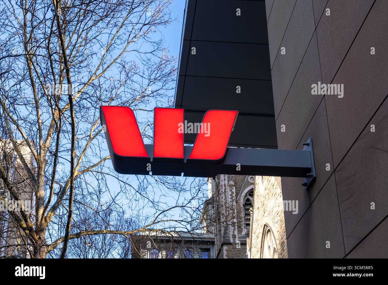 Gros plan du logo Westpac Bank sur le bâtiment de Melbourne, Australie. Banque D'Images