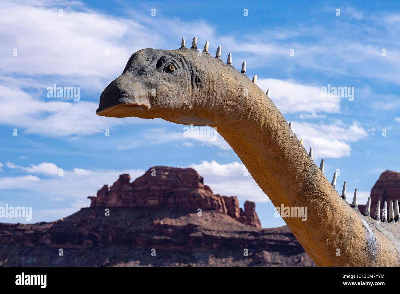 Réplique grandeur nature du dinosaure Diplodicus longus au parc de dinosaures Moab Giants à Moab, Utah. Banque D'Images