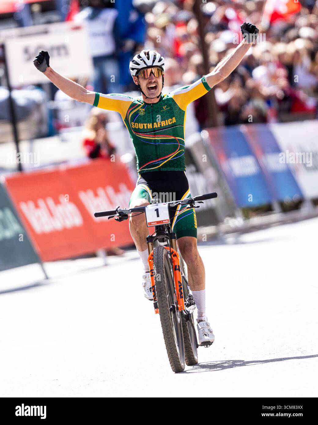 Alan Hatherly d'Afrique du Sud remporte son deuxième titre de champion du monde à l'UCI MTB Elite Men Cross Country, XCO, Mountain Bike World Championship i Banque D'Images
