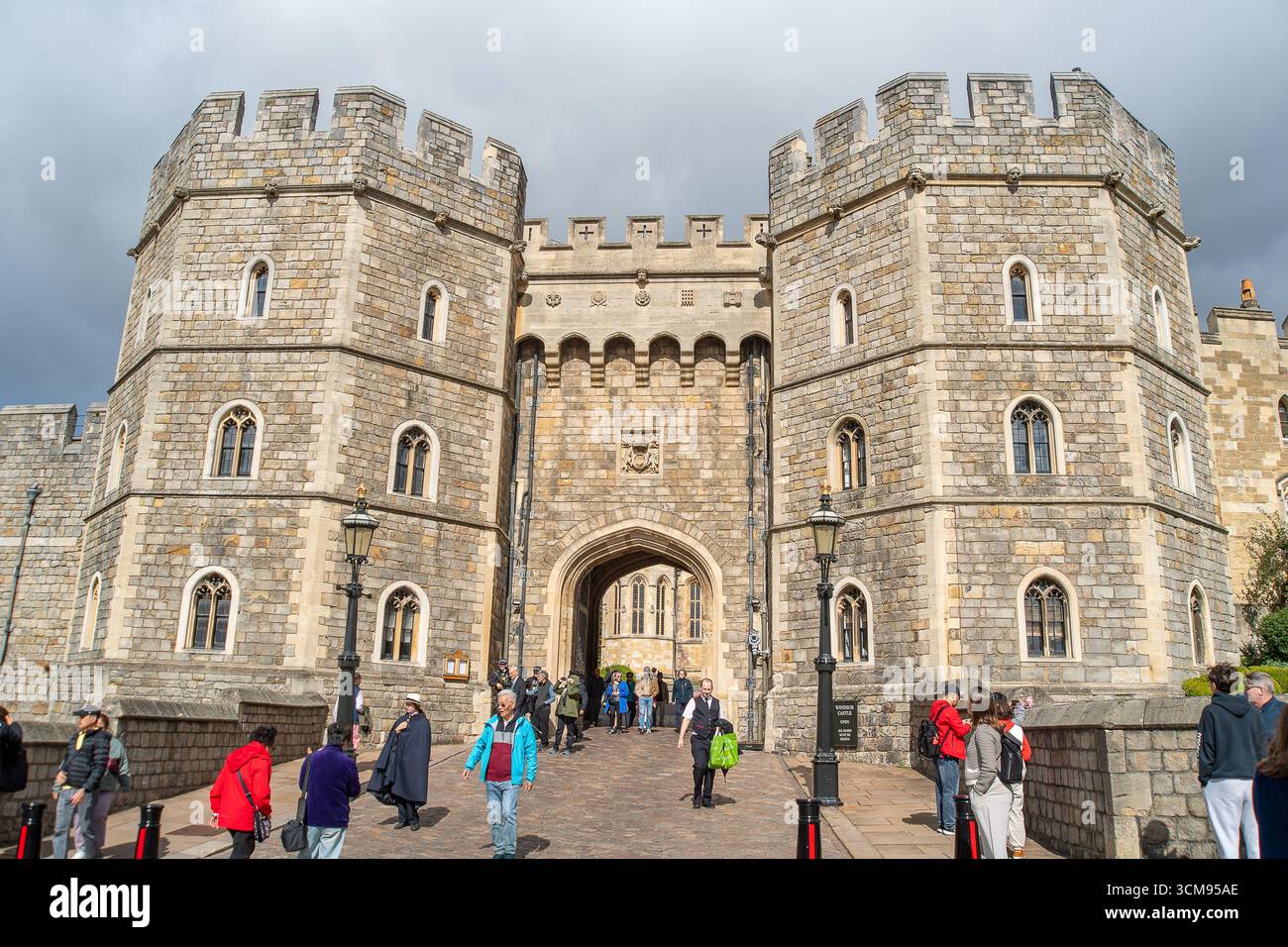 Windsor, Berkshire, Royaume-Uni. 15 septembre 2025. Une journée bien remplie à Windsor alors que la ville royale de Windsor dans le Berkshire se prépare pour la visite d’État du président des États-Unis, Donald Trump, mercredi prochain. Crédit : Maureen McLean/Alamy Live News Banque D'Images