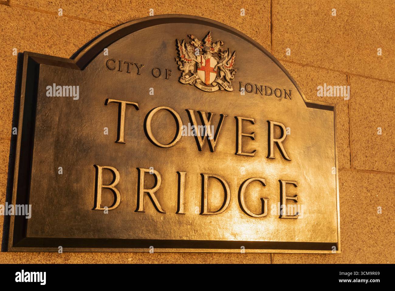 Angleterre, Londres, Tower Bridge Sign Banque D'Images