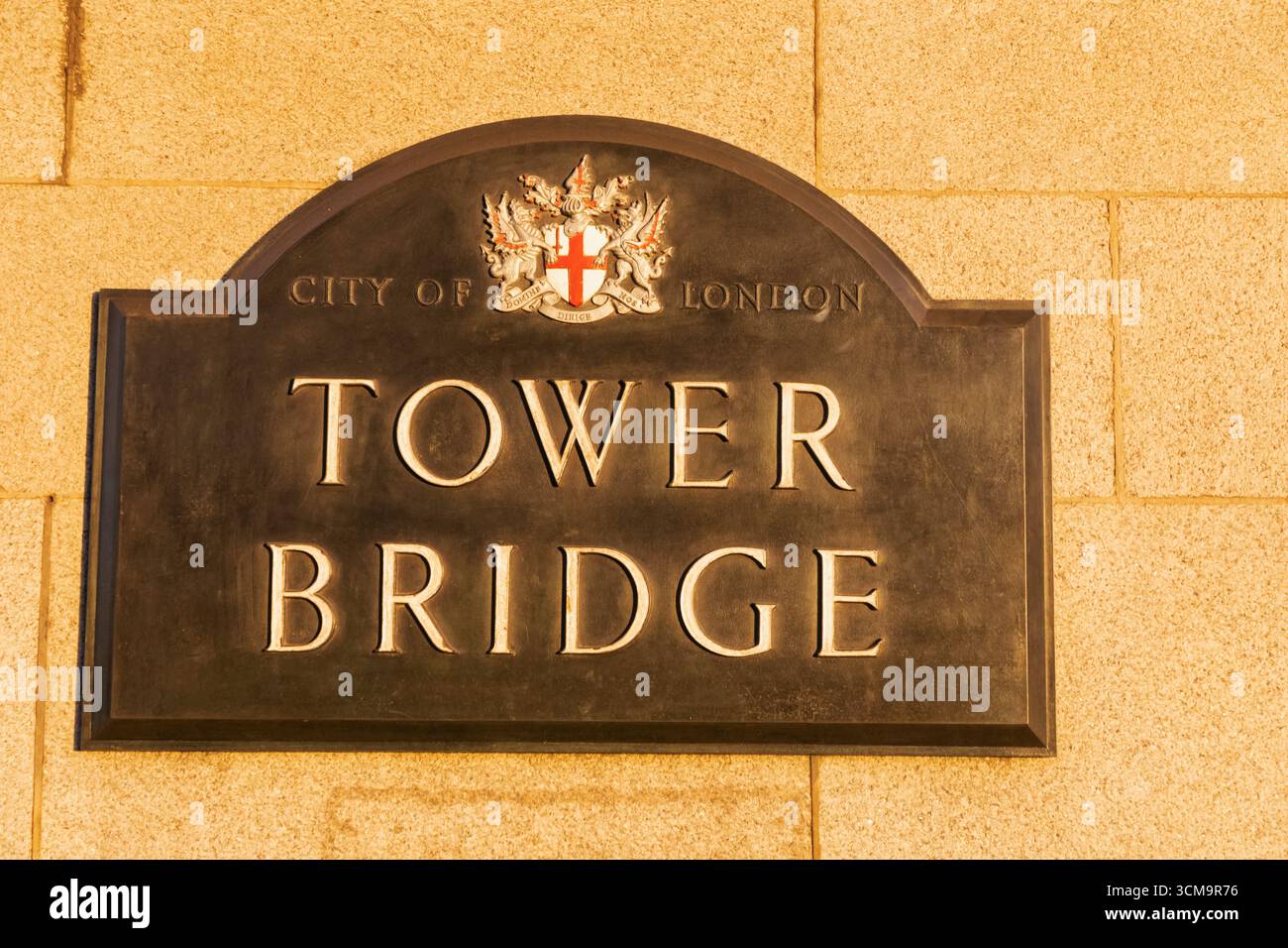 Angleterre, Londres, Tower Bridge Sign Banque D'Images