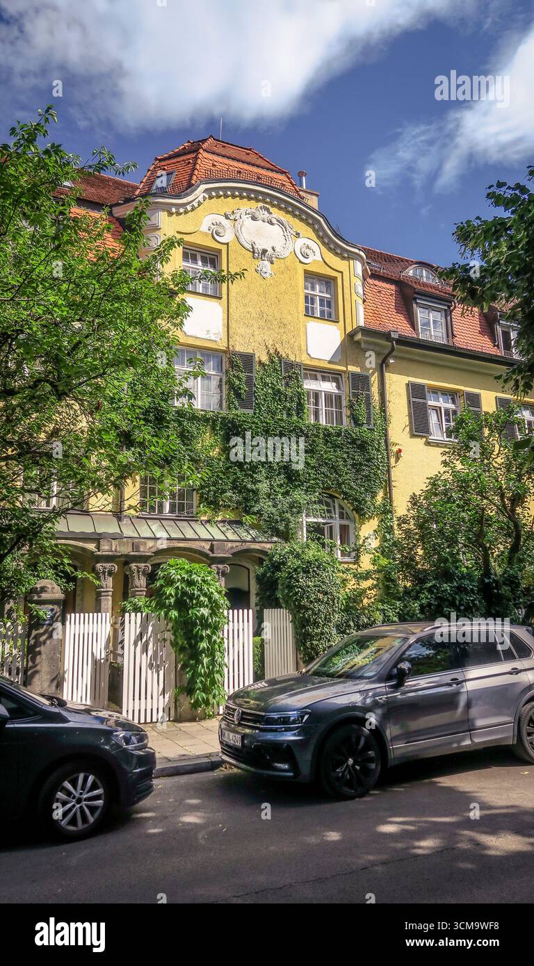 Maison résidentielle de style baroque art nouveau construite vers 1910 à Bogenhausen à Munich. Banque D'Images