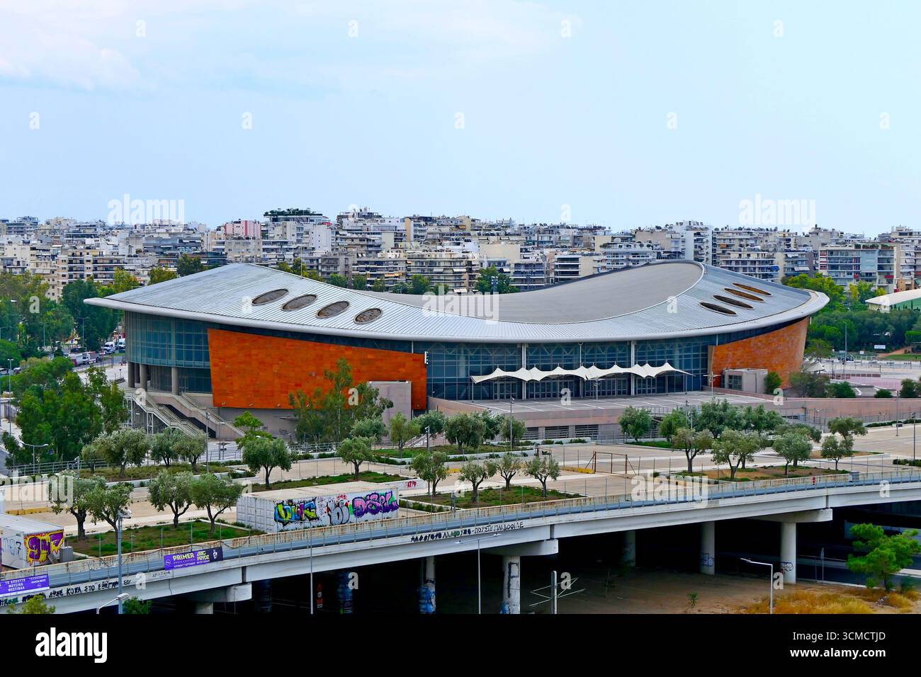 Vue aérienne du Pavillon sportif Faliro dans la banlieue d'Athènes, Grèce Banque D'Images