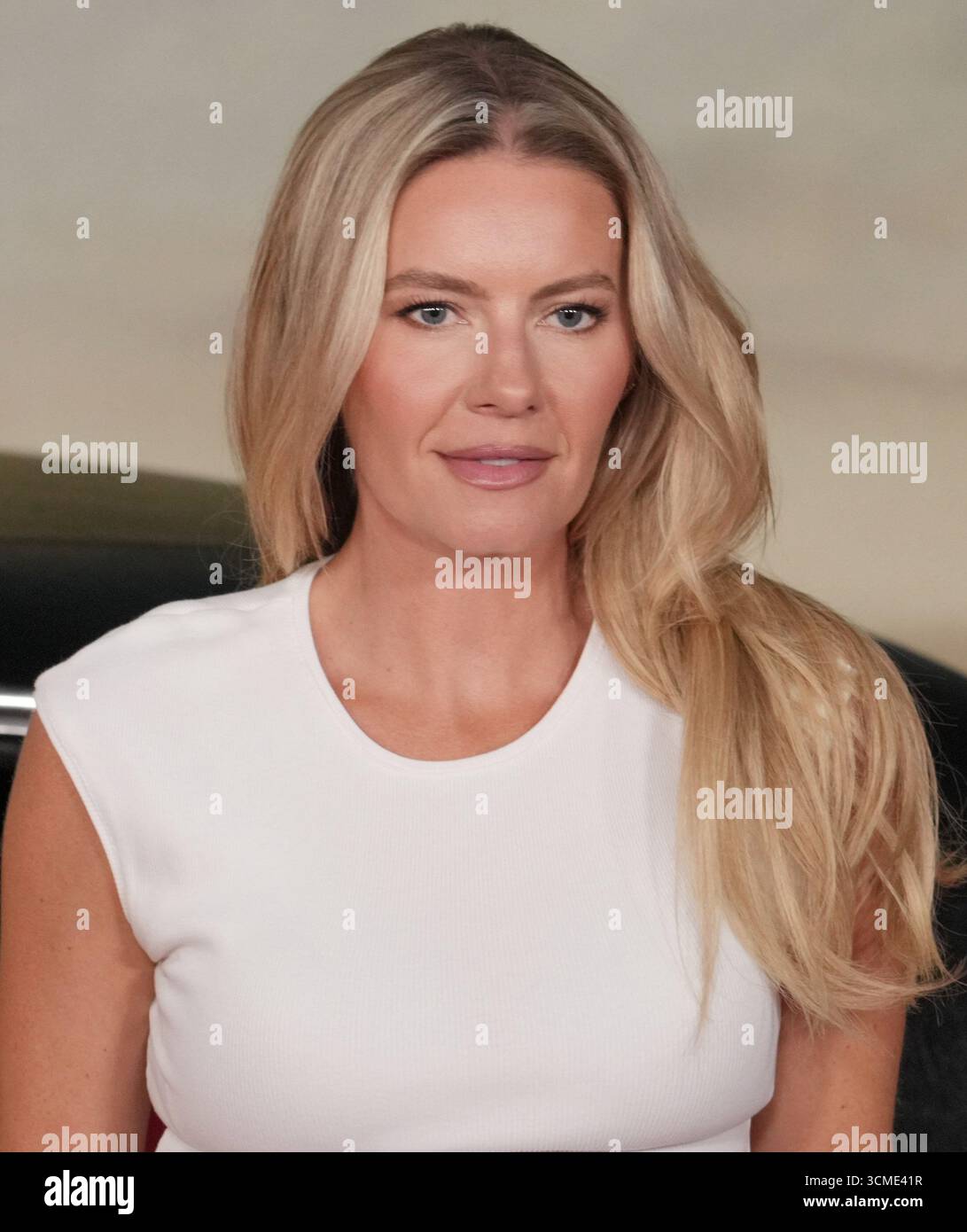 Los Angeles, États-Unis. 15 septembre 2025. Elisha Cuthbert arrive au LONDON CALLING Los Angeles Premiere qui a eu lieu à l'Harmony Gold à Los Angeles, CA le lundi, ?septembre 15, 2025. (Photo de Sthanlee B. Mirador/Sipa USA) crédit : Sipa USA/Alamy Live News Banque D'Images