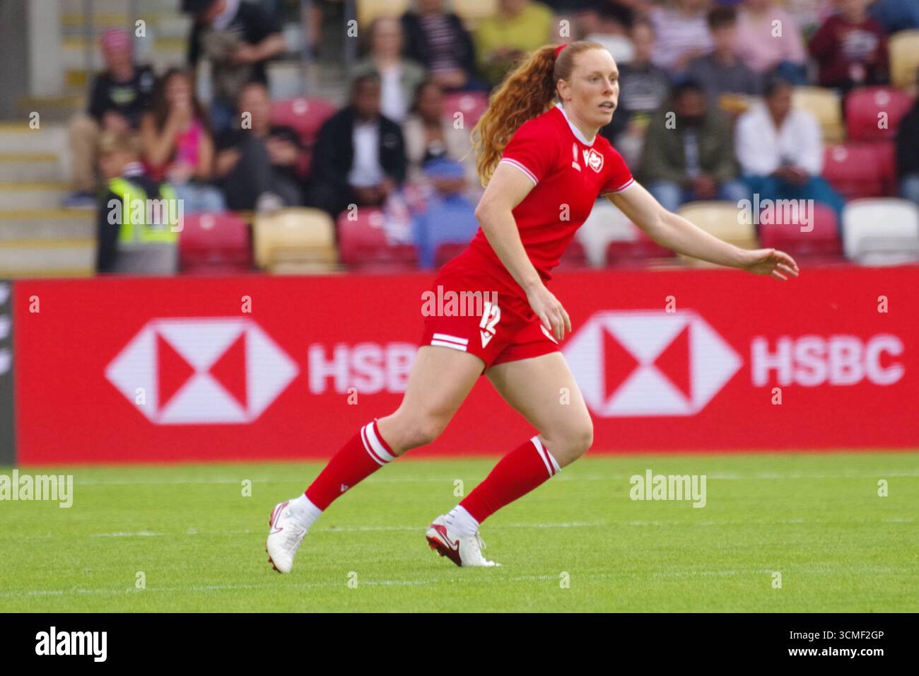 York, Angleterre, 23 août 2025. Alexandra Tessier joue pour le Canada contre les Fidji dans la Coupe du monde de rugby féminin au stade communautaire York. Crédit : Colin Edwards Banque D'Images