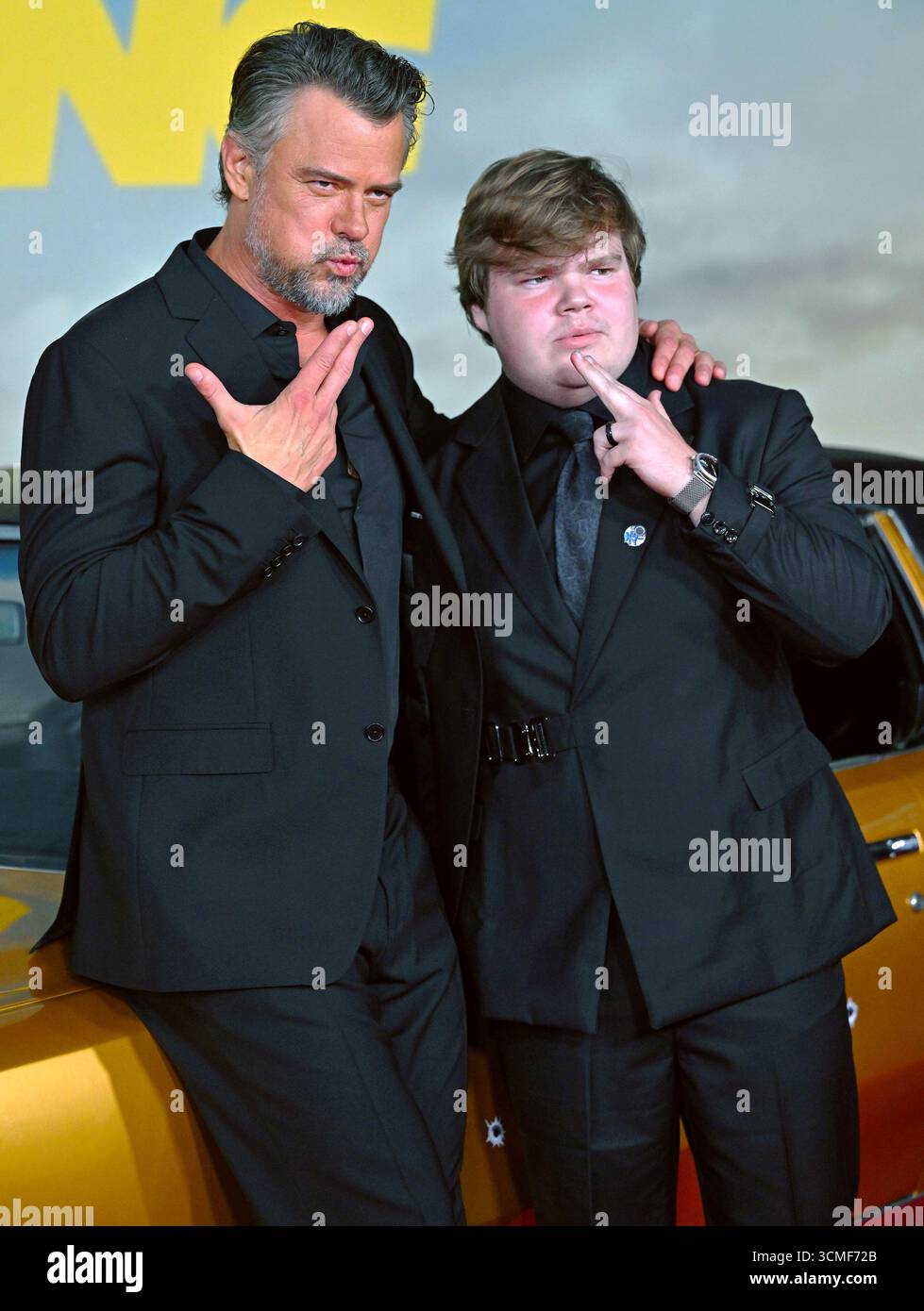 Los Angeles, États-Unis. 15 septembre 2025. Josh Duhamel (G) et Jeremy Ray Taylor assistent à LA première de LA de 'London Calling' au Harmony Gold à Los Angeles, Californie, le lundi 15 septembre 2025. Photo de Chris Chew/UPI crédit : UPI/Alamy Live News Banque D'Images