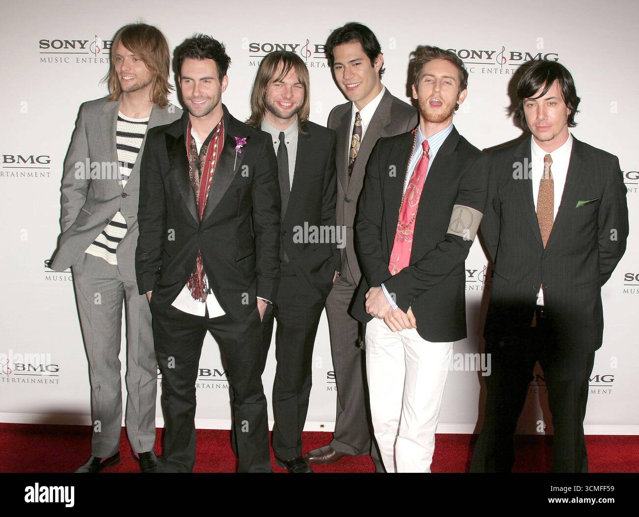 Maroon 5 au Sony BMG Post Grammy Party qui s'est tenu au Tropicana Bar à l'intérieur de l'hôtel Hollywood Roosevelt. Los Angeles - 8 février 2006 Banque D'Images