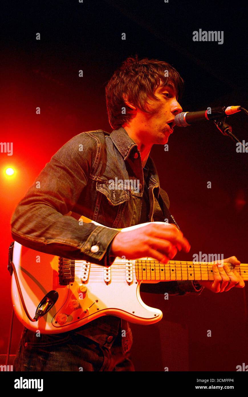 Arctic Monkeys participe à la tournée Shockwave NME Awards à Cardiff, le 11 février 2006 Banque D'Images Arctic Monkeys participe à la tournée Shockwave NME Awards à Cardiff, le 11 février 2006 Banque D'Images