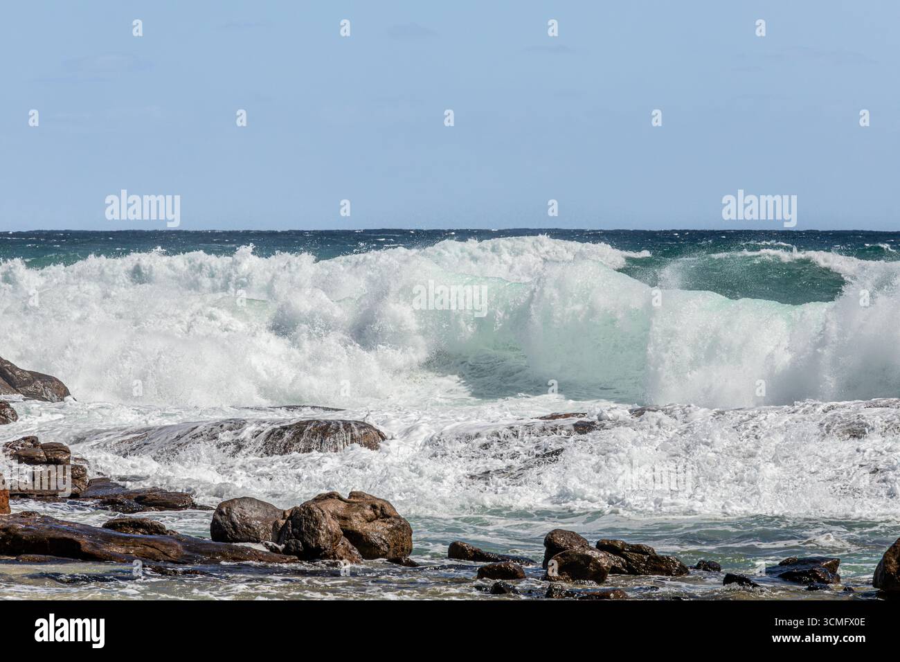 Surf intensif sur l'océan Indien à Prevelly, région de Margaret River, comté d'Augusta dans la région SW de l'Australie occidentale WA Banque D'Images