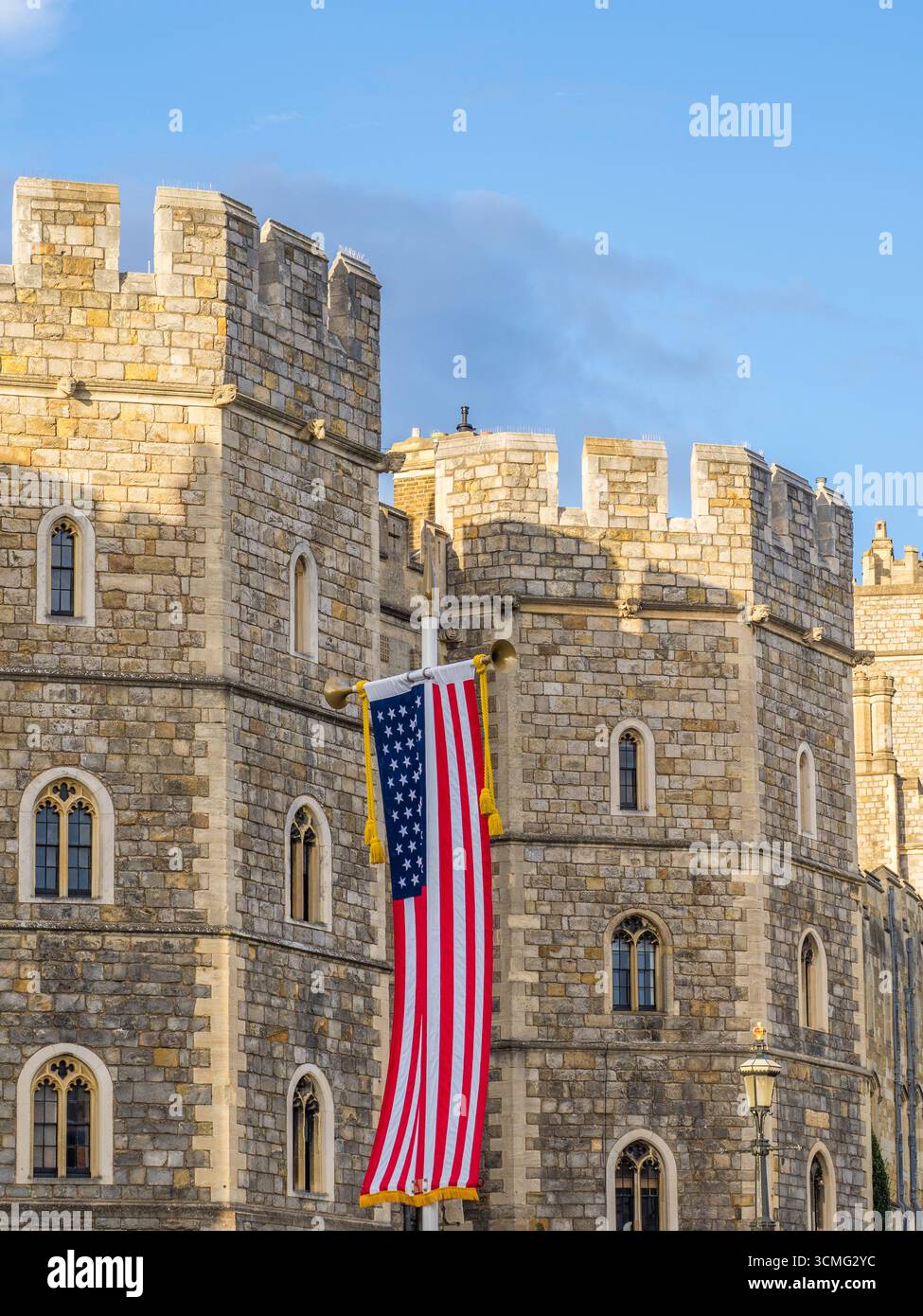 Drapeau des États-Unis, voler devant le château de Windsor, à Mark, Trumps, 2ème visite d'État au Royaume-Uni, Windsor, Berkshire, Angleterre, Royaume-Uni, GB. Banque D'Images