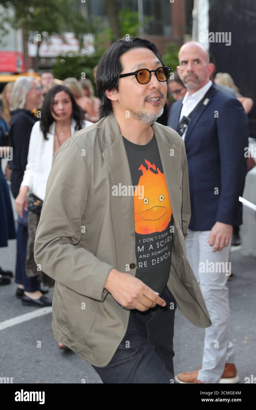 NEW YORK, NEW YORK - 15 SEPTEMBRE : Kogonada assiste à la première New-yorkaise de A Big Bold Beautiful Journey au AMC Lincoln Square Theater le 15 septembre 2025, à New York. L’événement tapis rouge a accueilli des membres de la distribution, des cinéastes et des invités spéciaux, marquant la sortie très attendue du film avec une célébration glamour de Manhattan. (Photo : Giada Papini Rampelotto/EuropaNewswire) Banque D'Images