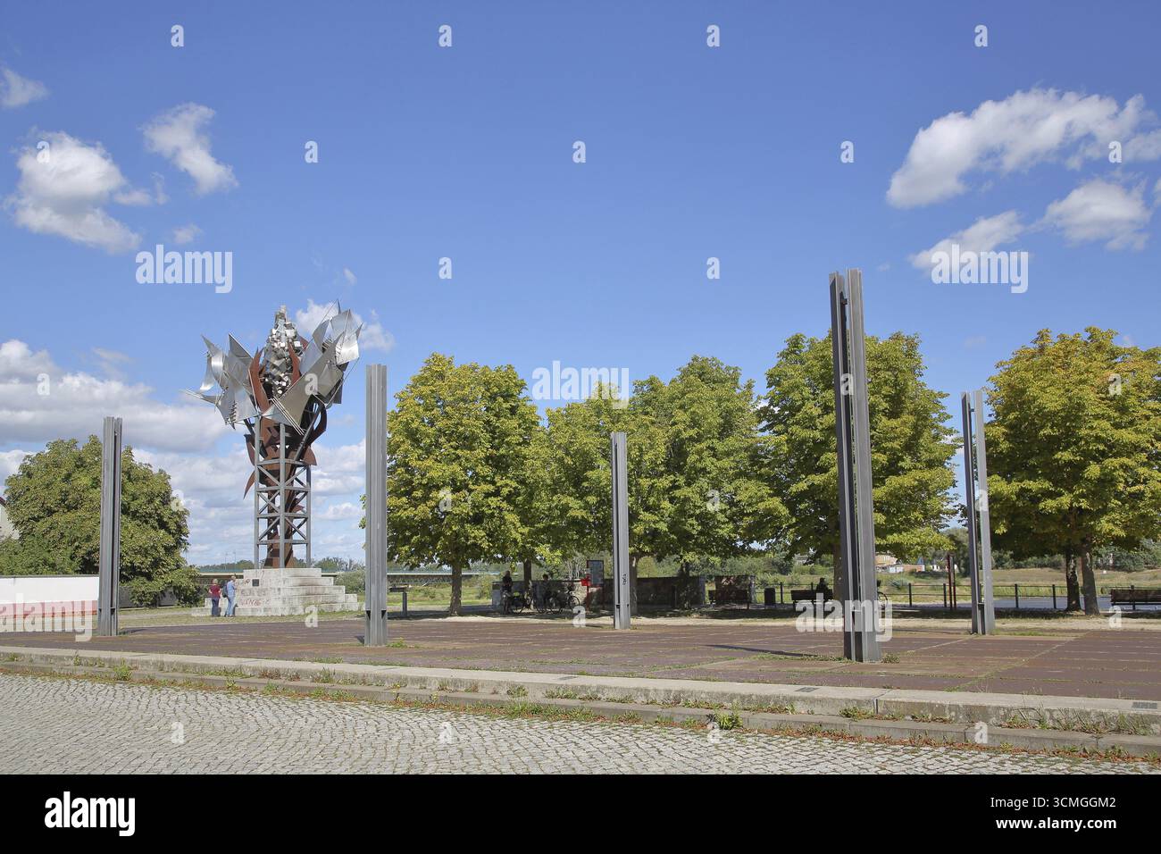 Sculpture fleur de sel par Anders Nyborg 1997, point de repère, symbole pour cristal de sel, sel, acier inoxydable, fer, art moderne, art abstrait, grande sculpture Banque D'Images