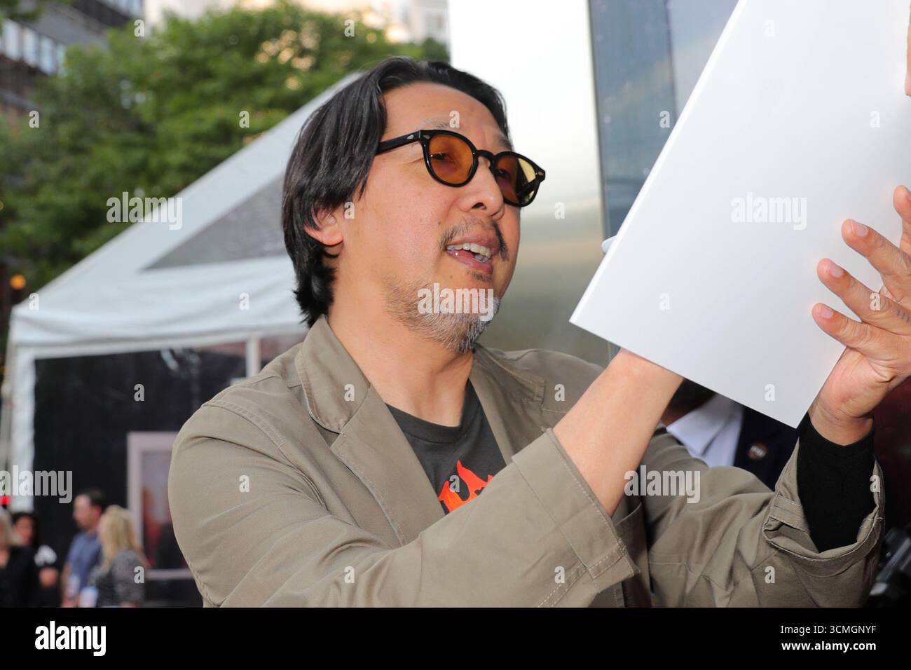 NEW YORK, NEW YORK - 15 SEPTEMBRE : Kogonada assiste à la première New-yorkaise de A Big Bold Beautiful Journey au AMC Lincoln Square Theater le 15 septembre 2025, à New York. L’événement tapis rouge a accueilli des membres de la distribution, des cinéastes et des invités spéciaux, marquant la sortie très attendue du film avec une célébration glamour de Manhattan. (Photo : Giada Papini Rampelotto/EuropaNewswire/Sipa USA) Banque D'Images