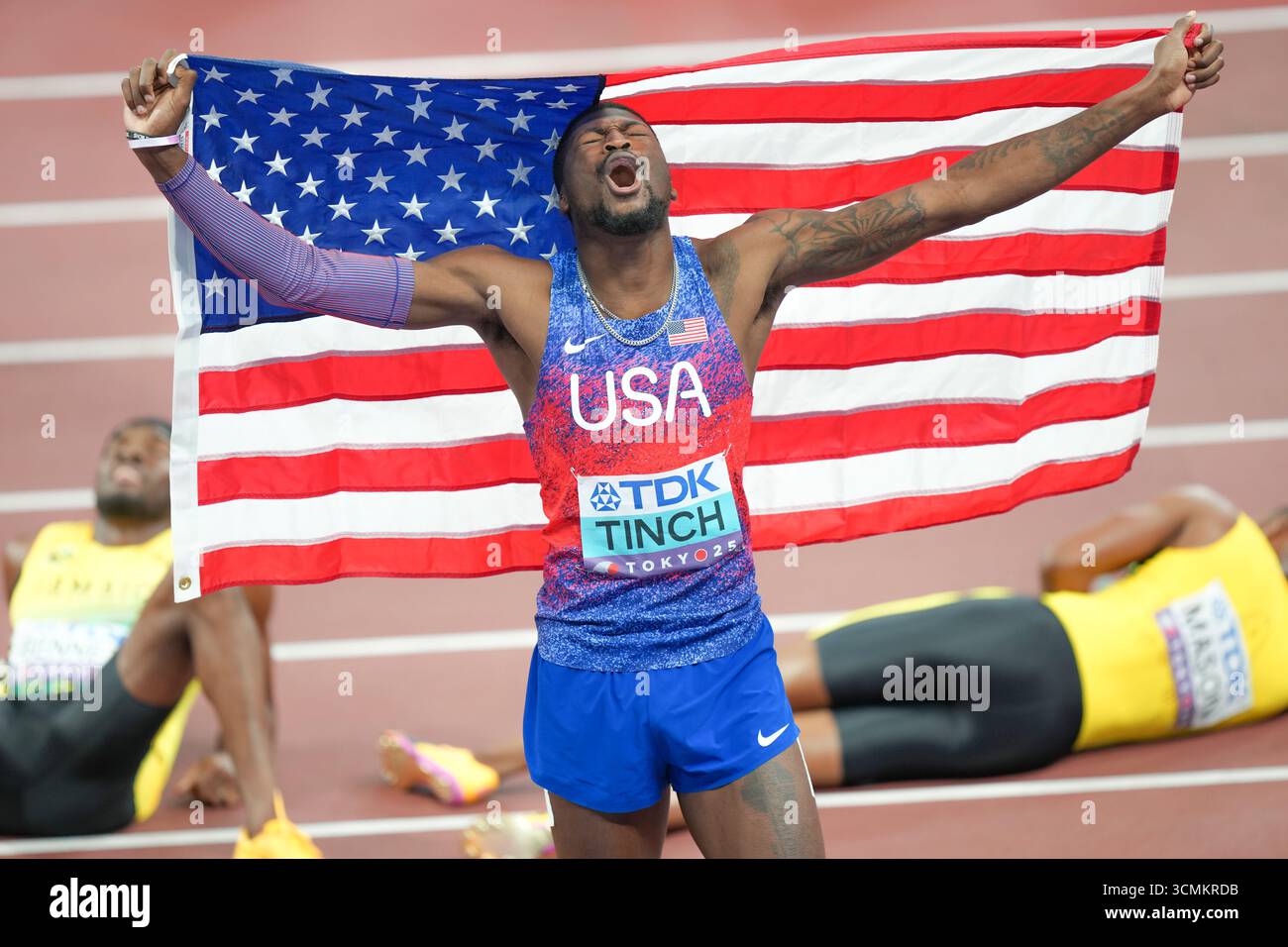 Tokyo (26 septembre 2025). L’athlète américaine Cordell Tinch remporte la médaille d’or 110 haies. Championnats du monde d'athlétisme, Tokyo 2025. Crédit : Mariano Garcia/Alamy Live News Banque D'Images