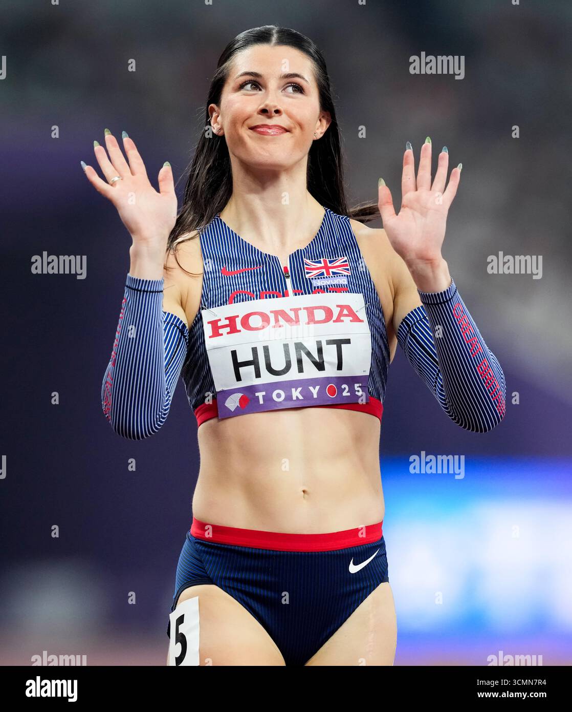 Amy Hunt de Grande-Bretagne après le Heat 5 du 200 m féminin le cinquième jour des Championnats du monde d’athlétisme 2025 au Japan National Stadium, Tokyo. Date de la photo : mercredi 17 septembre 2025. Banque D'Images