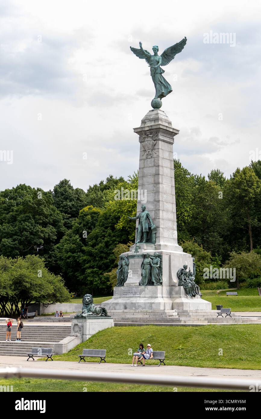 Montréal, Canada - 5 juillet 2025 : Monument de George-Etienne Cartier, monument historique et statue situé dans le parc du Mont-Royal Banque D'Images