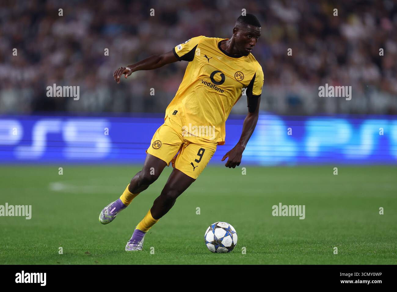Serhou Guirassy du Borussia Dortmund en action lors du match de phase MD1 de l'UEFA Champions League opposant la Juventus FC et le Borussia Dortmund au stade Allianz le 16 septembre 2025 à Turin, Italie . Banque D'Images